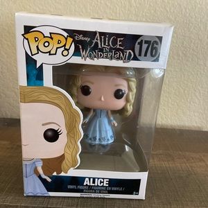 NWT Funko POP Alice in Wonderland #176